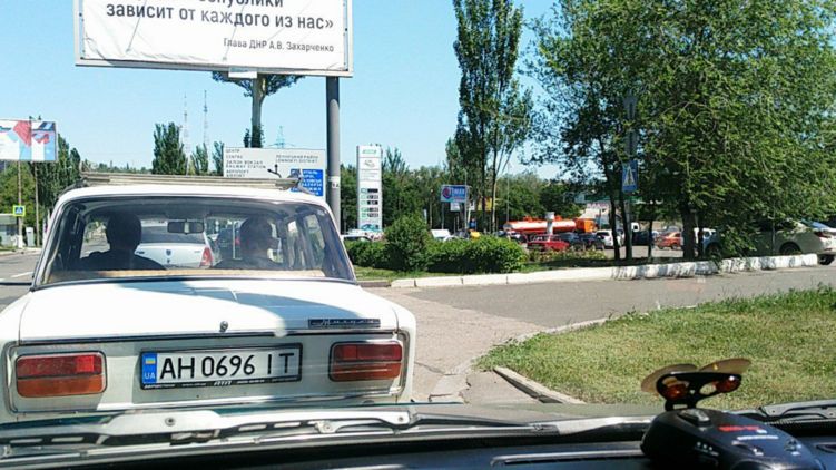 Очередь за бензином на Ждановской развилке в Донецке. Фото - Telegram