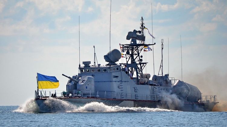 Секретарь СНБО Турчинов объявил новый переход украинских военных кораблей через Керченский пролив, фото: Facebook/ ВМС ЗС України