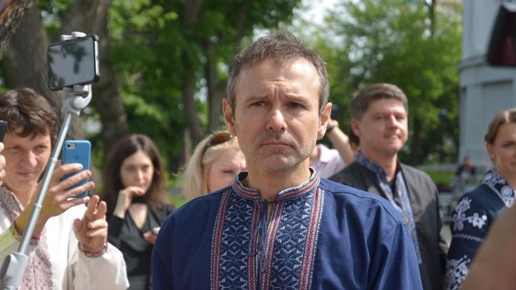 Певец Святослав Вакарчук уходит в политику, фото: facebook.com/vladislav.krasinskiy