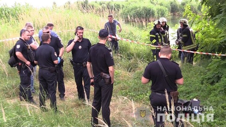 Тело 9-летнего Захара с ножевыми ранениями нашли в озере Вырлица в Киеве