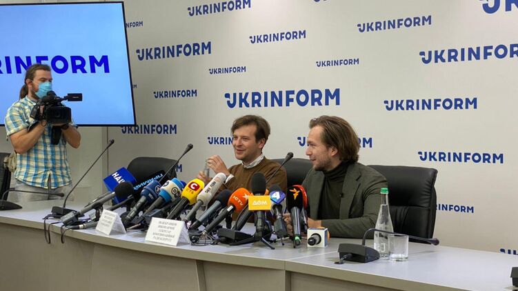 Белорусские оппозиционеры Кравцов и Родненко дали пресс-конференцию в Киеве. Фото: Страна