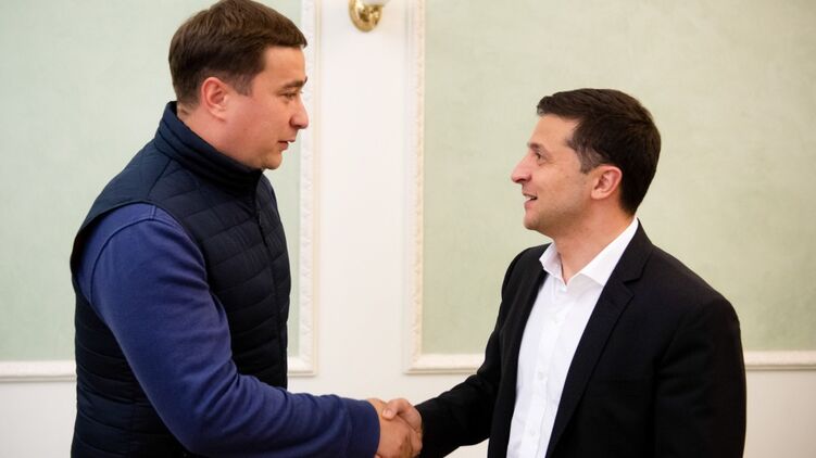 Ранее Лещенко (слева) был уполномоченным президента по земельным вопросам, фото: facebook.com