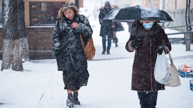 Украину засыпает снегом уже третий день. Что происходит на дорогах в столице и регионах. Фото 