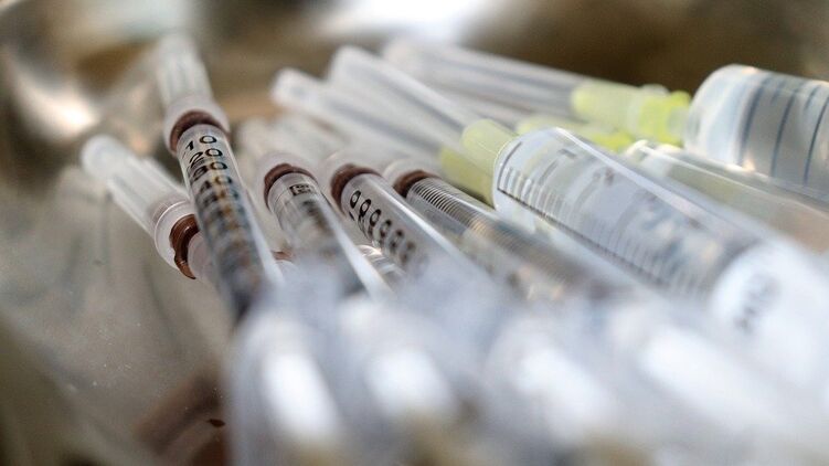 Вакцинация от коронавируса в Украине. Фото с сайта pixabay.com