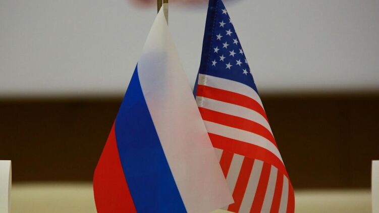 Флаги России и США. Фото: Мир 24