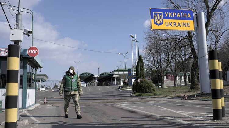 Мужчин хотят вернуть в Украину во время войны под страхом тюрьмы  