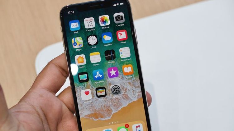 iPhone X. Будущее смартфонов. Фото - The Verge