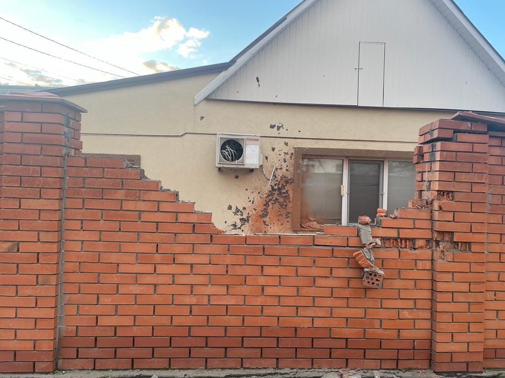 Дом после обстрела
