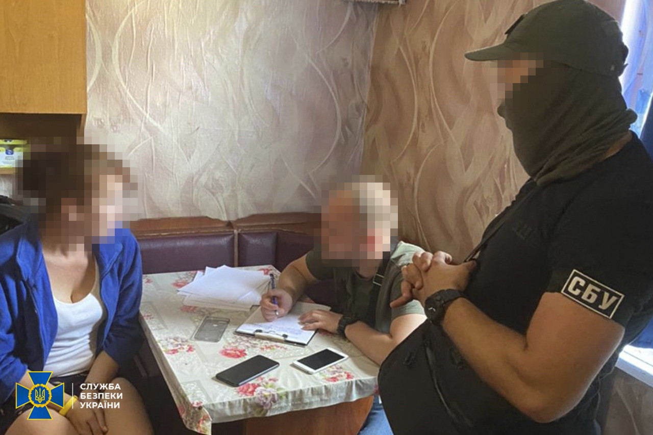 Жительница Днепропетровщины получала координаты ВСУ от мужа-военного и передавала их спецслужбам РФ
