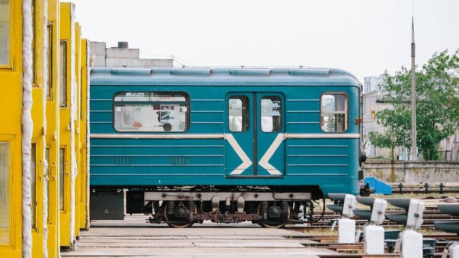 Одна из российских ракет, которую выпустили по Харькову 20 июня, ударила по стоянке поездов метрополитена