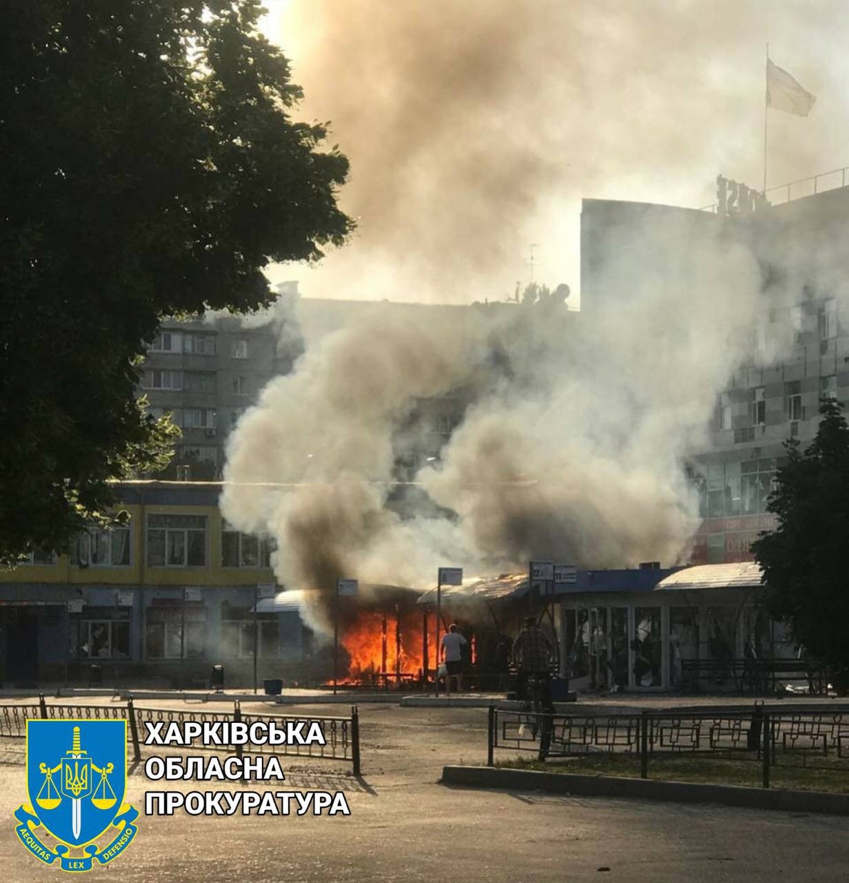 фото пожара в Чугуеве Харьковской области после сегодняшнего обстрела 21 июня 2022 года
