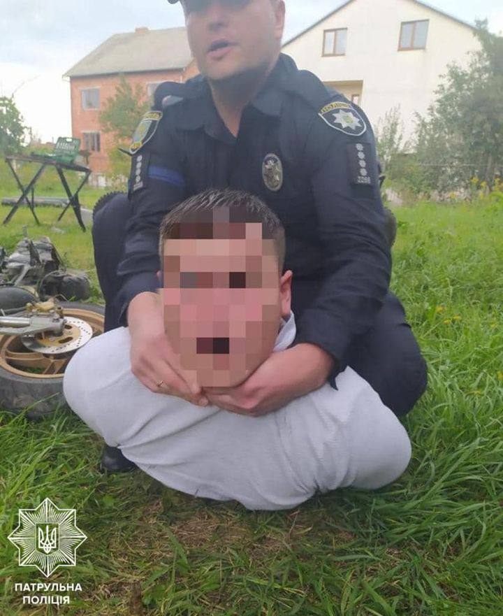 Во Львове наркоман бросал гранаты в полицейских