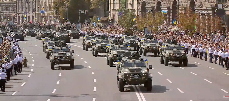 военный парад на Крещатике 