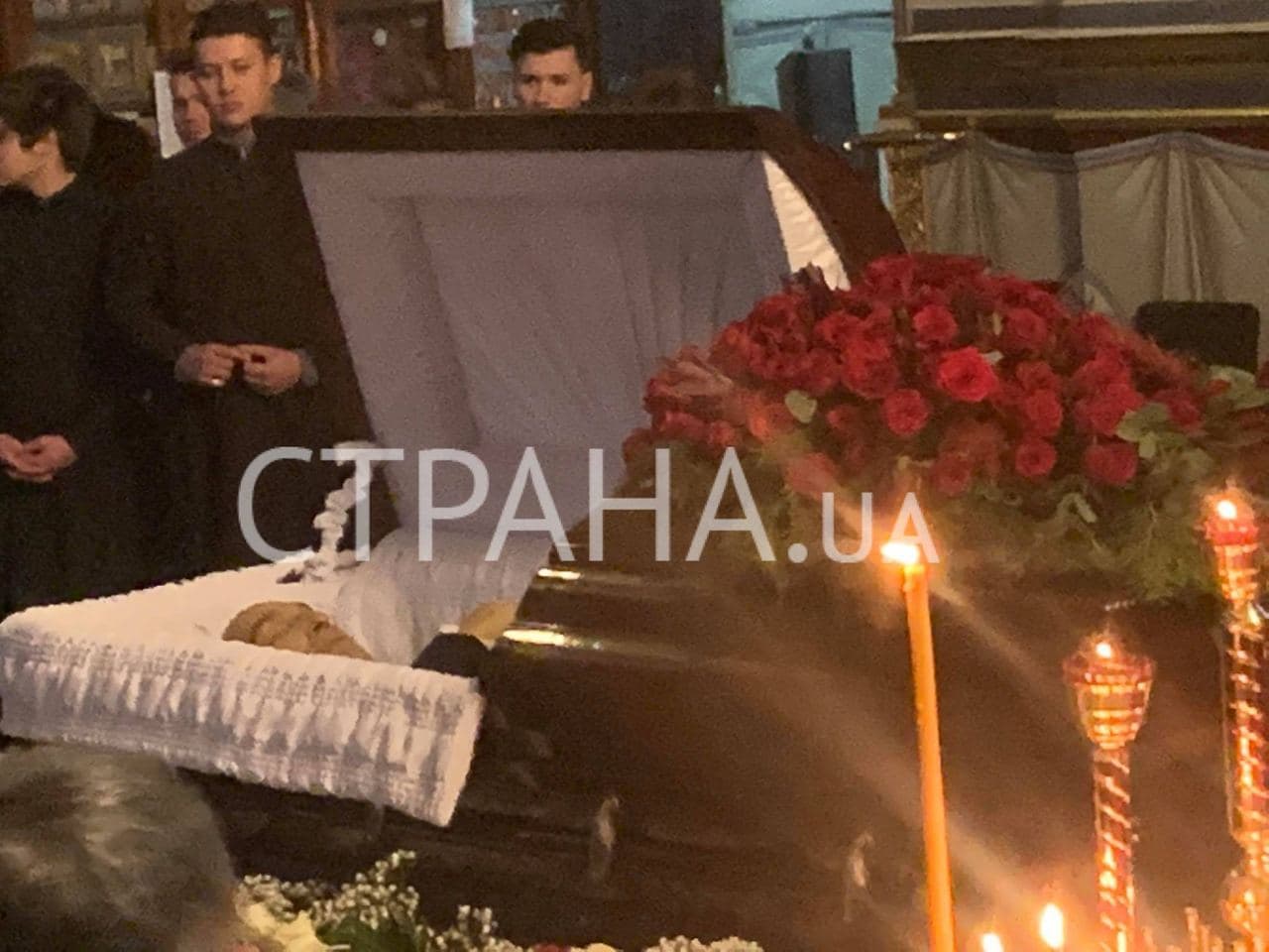 Геннадий Кернес в гробу фото Страна