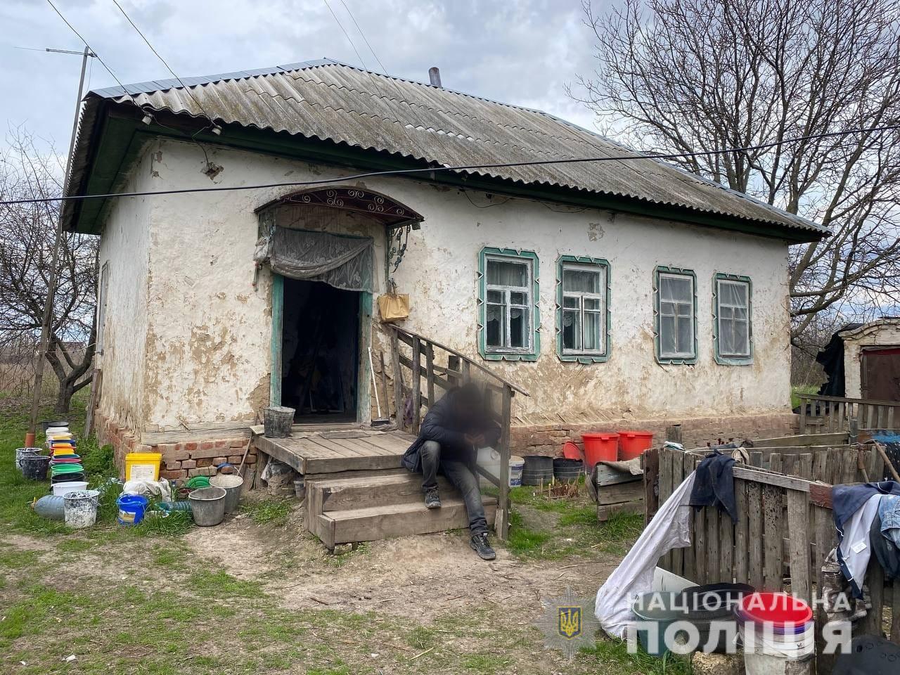 в Киевской области мужчина изнасиловал свою 91-летнюю бабушку