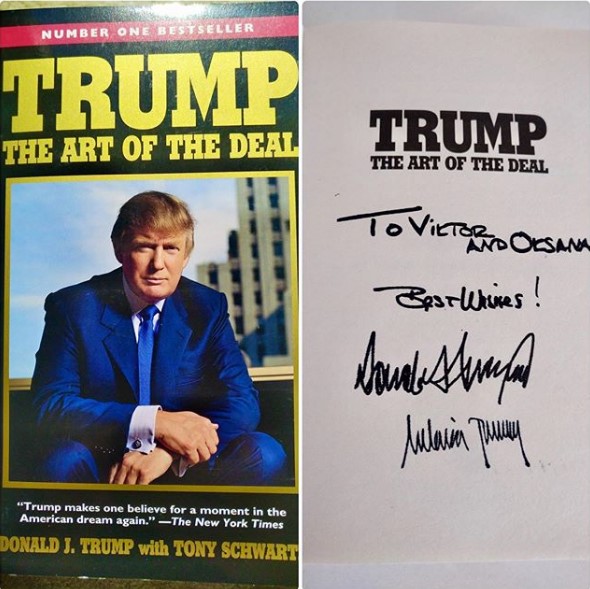 Фото подписанной Трампом книги из Instagram Оксаны Марченко