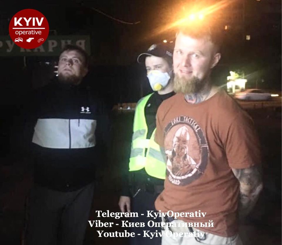 В Киеве двое неизвестны избили священника. Фото: facebook.com/KyivOperativ