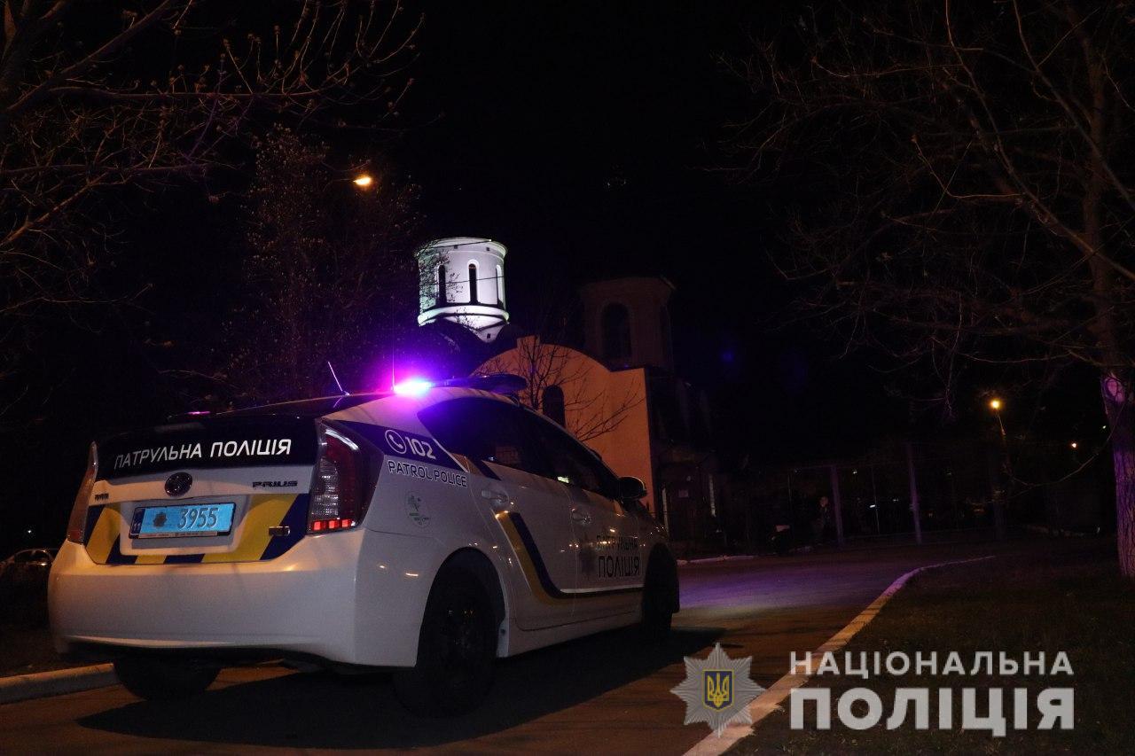 В Святогорске нарушили правила карантина на Пасху. Фото: Нацполиция Украины