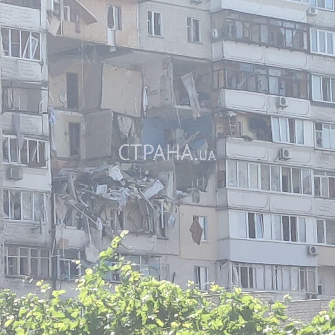 Взрыв многоэтажки в Киеве. Фото: Страна