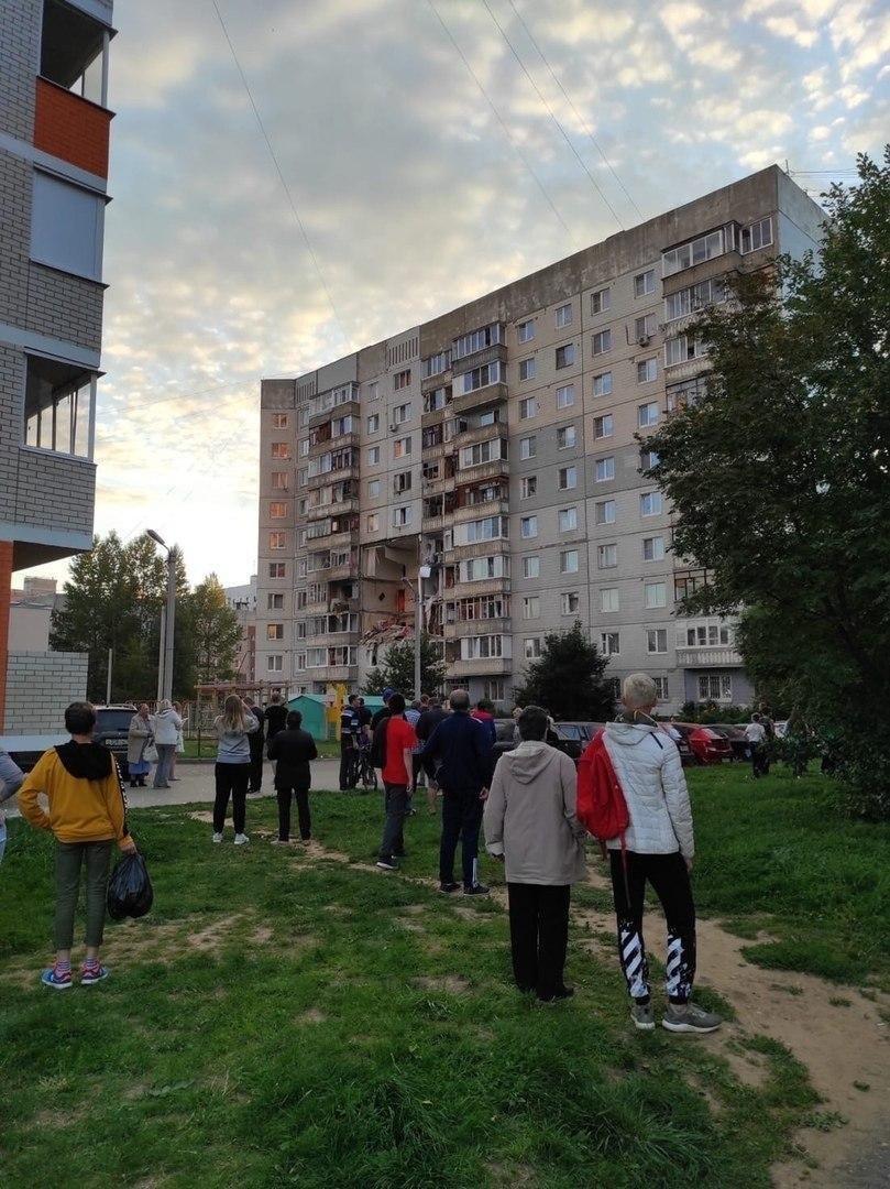 В Ярославле взорвался 10-этажный жилой дом. Под завалами остаются люди, есть погибший. Фото: РИА Новости