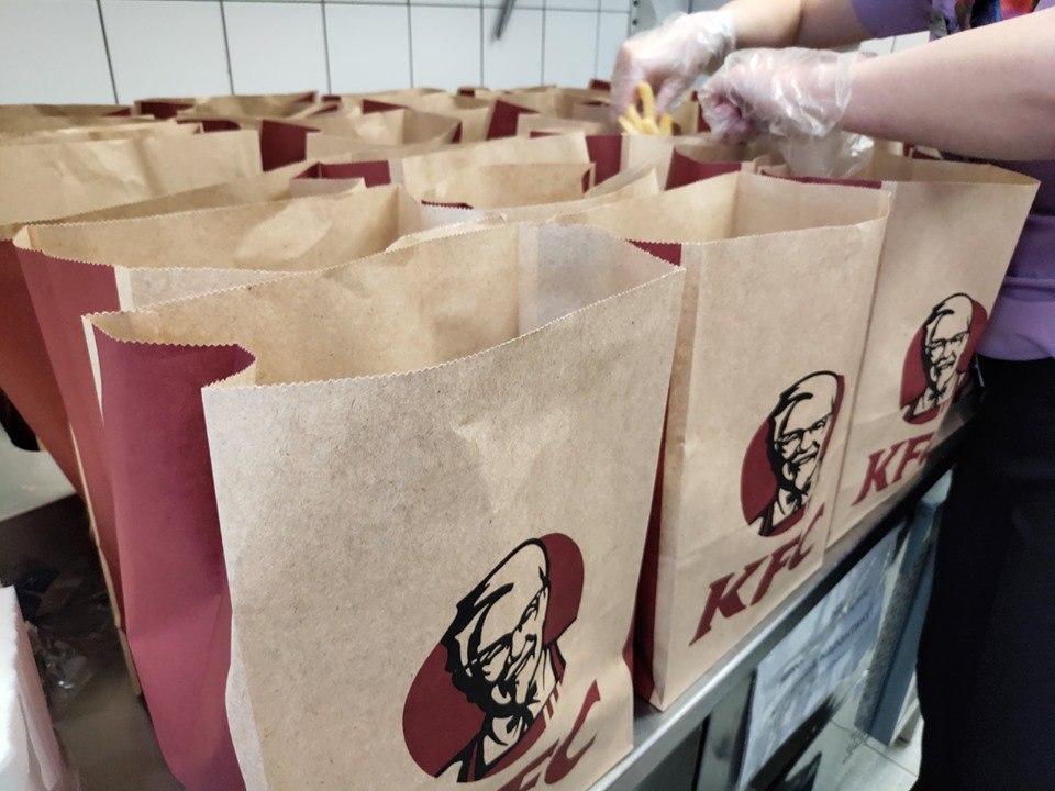 KFC передаст 1200 обедов медицинским работникам, задействованным в борьбе с коронавирусом