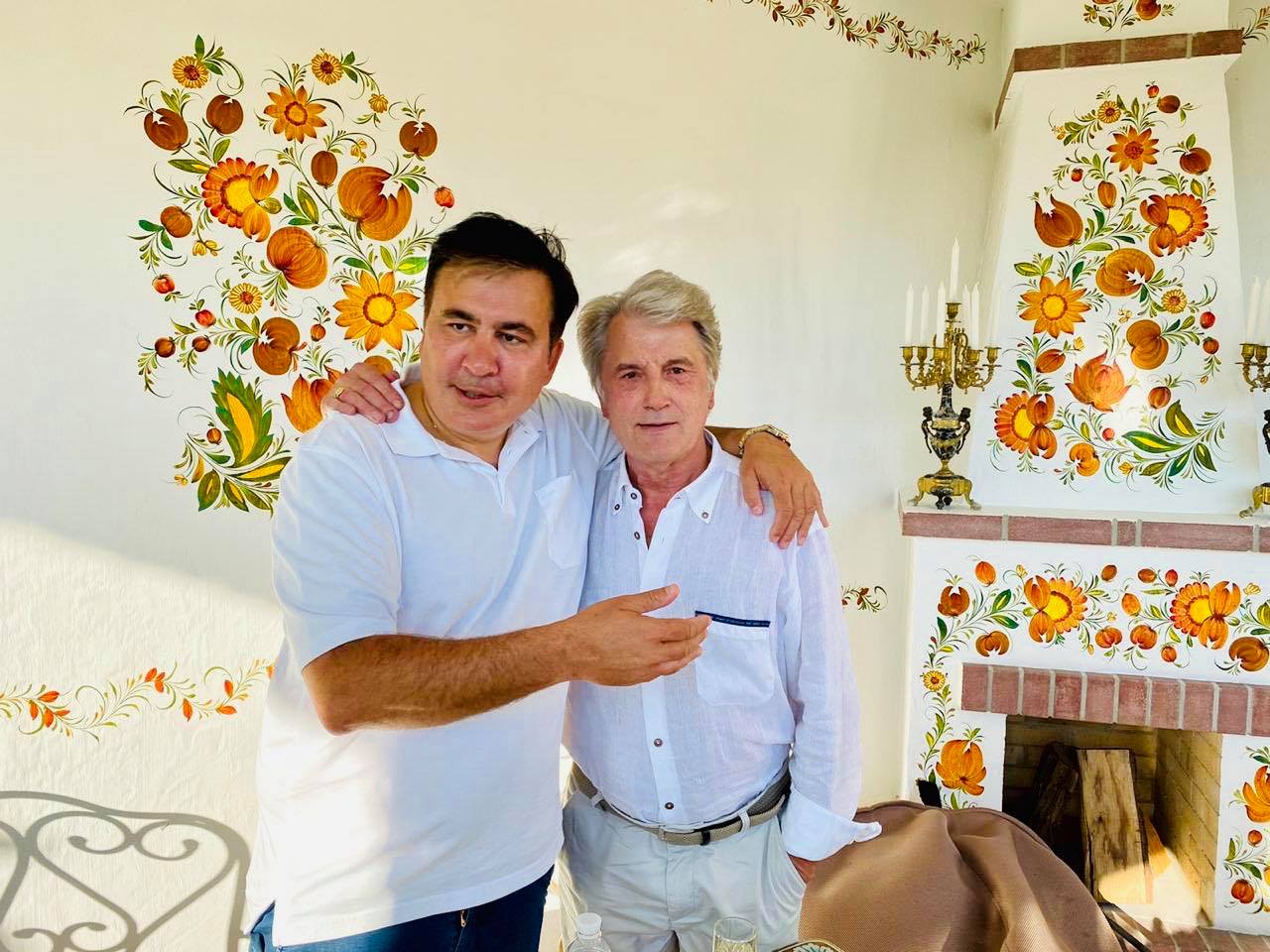 Саакашвили сфотографировался с Ющенко. Фото: facebook.com/SaakashviliMikheil