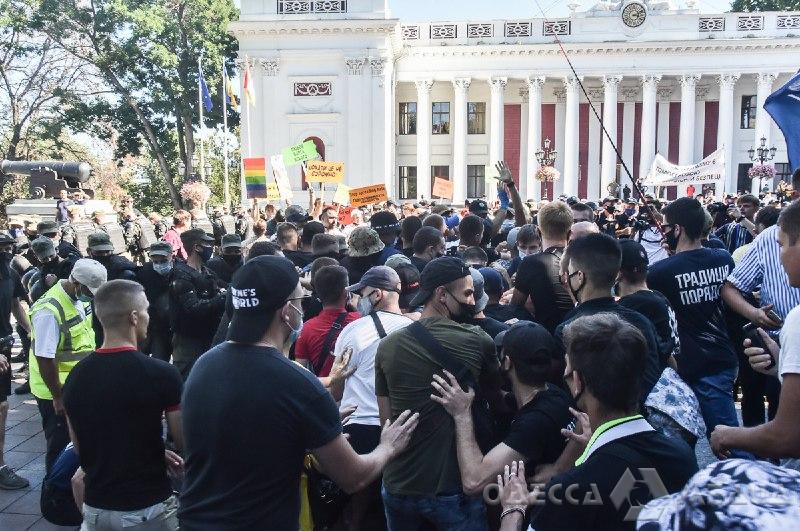 Нападение на ЛГБТ-парад в Одессе: "Одесса Медиа"