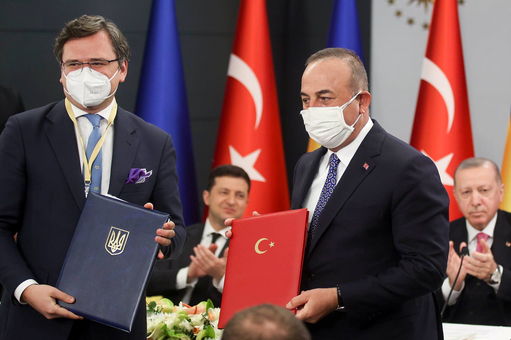 во время визита Зеленского в Турцию были подписаны двусторонние документы. Скриншот из фейсбука Офиса президента