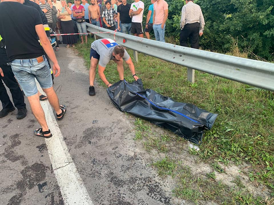 Пассажирка в ДТП на трассе Киев-Чоп погибла сразу