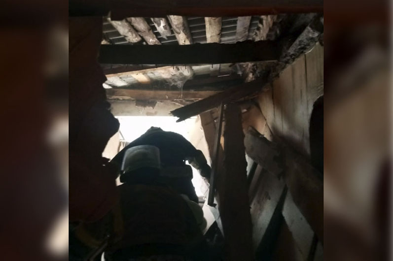 В частном жилом доме, расположенном на улице Теплой Центрально-городского района города Кривой Рог, упал потолок