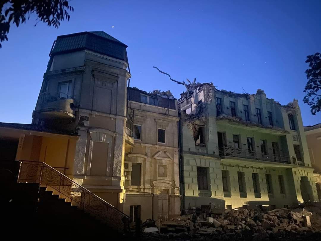 Разрушения в Одессе в результате ночного удара по городу
