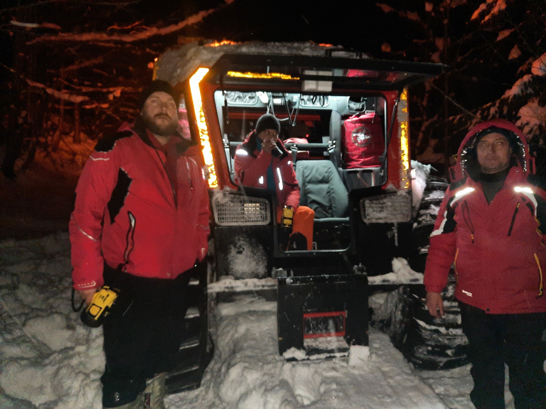Спасатели нашли пропавших лыжников