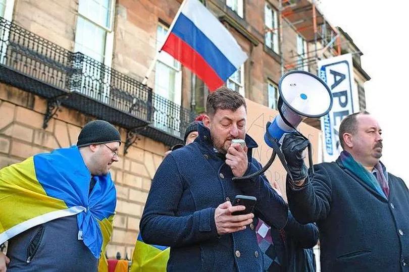 Фото: Кеммі Дей на мітингу. Джерело - Телеграм